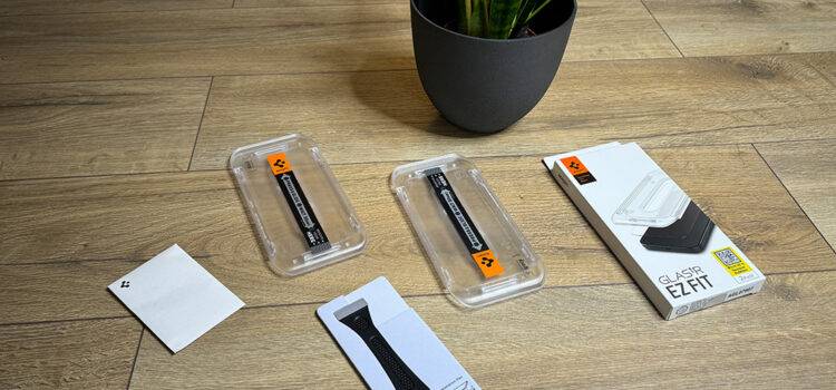 Spigen Glas.tR EZ Fit fürs iPhone 16 Pro – Einfache Montage, aber sichtbar