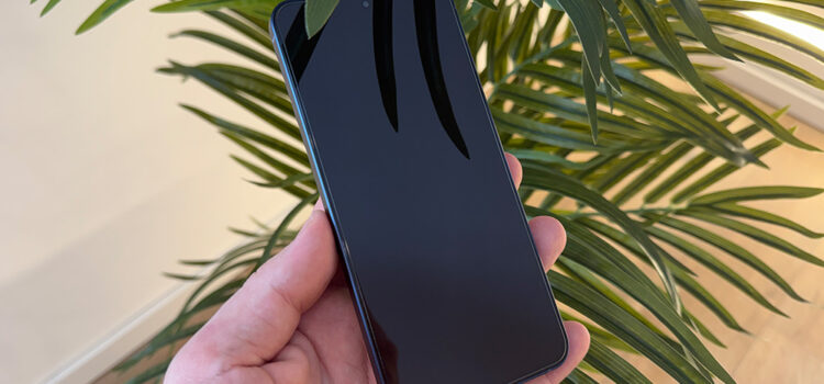 Spigen Glas.tR EZ Fit – Premium Schutz mit perfekter Montage